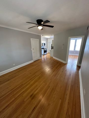 5735 W Wellington Avenue 1, Chicago, IL 60634