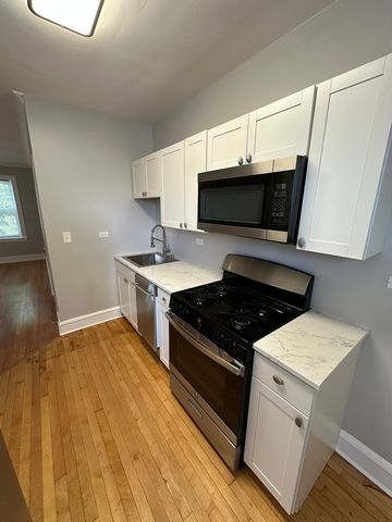 5735 W Wellington Avenue 1, Chicago, IL 60634