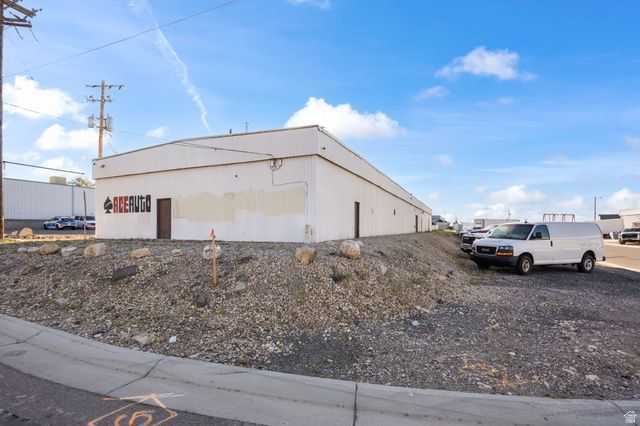 5162 W LIGHTNING LN, Kearns, UT 84118