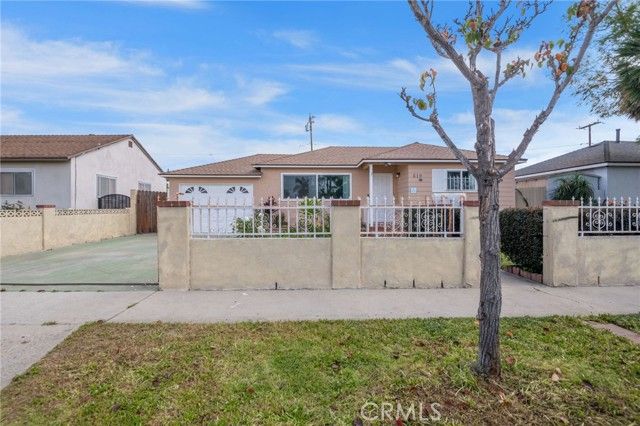 519 English, Santa Ana, CA 92703