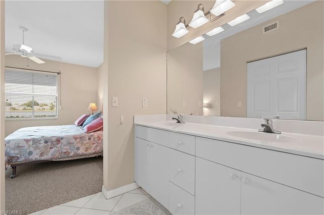 3320 W Crown Pointe BLVD # 102, Naples, FL 34112