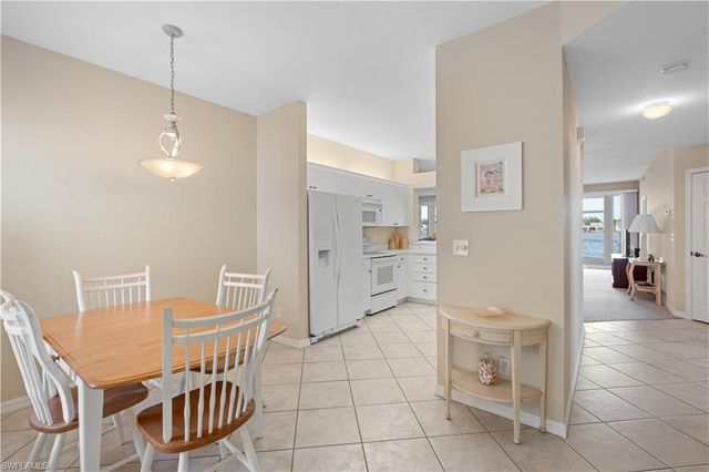 3320 W Crown Pointe BLVD # 102, Naples, FL 34112