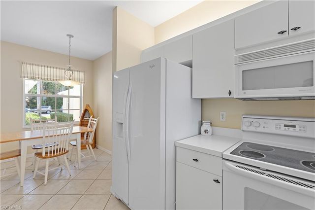 3320 W Crown Pointe BLVD # 102, Naples, FL 34112