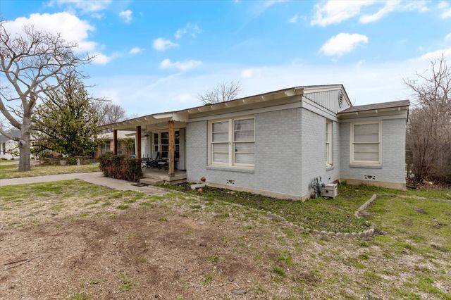 4228 Winfield Avenue, Fort Worth, TX 76109