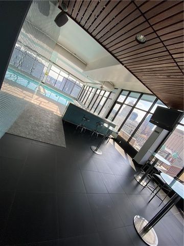 700 E 8TH Street 11 H, Kansas City, MO 64106