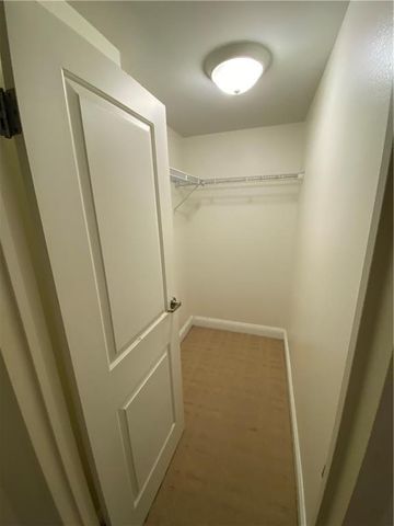 700 E 8TH Street 11 H, Kansas City, MO 64106