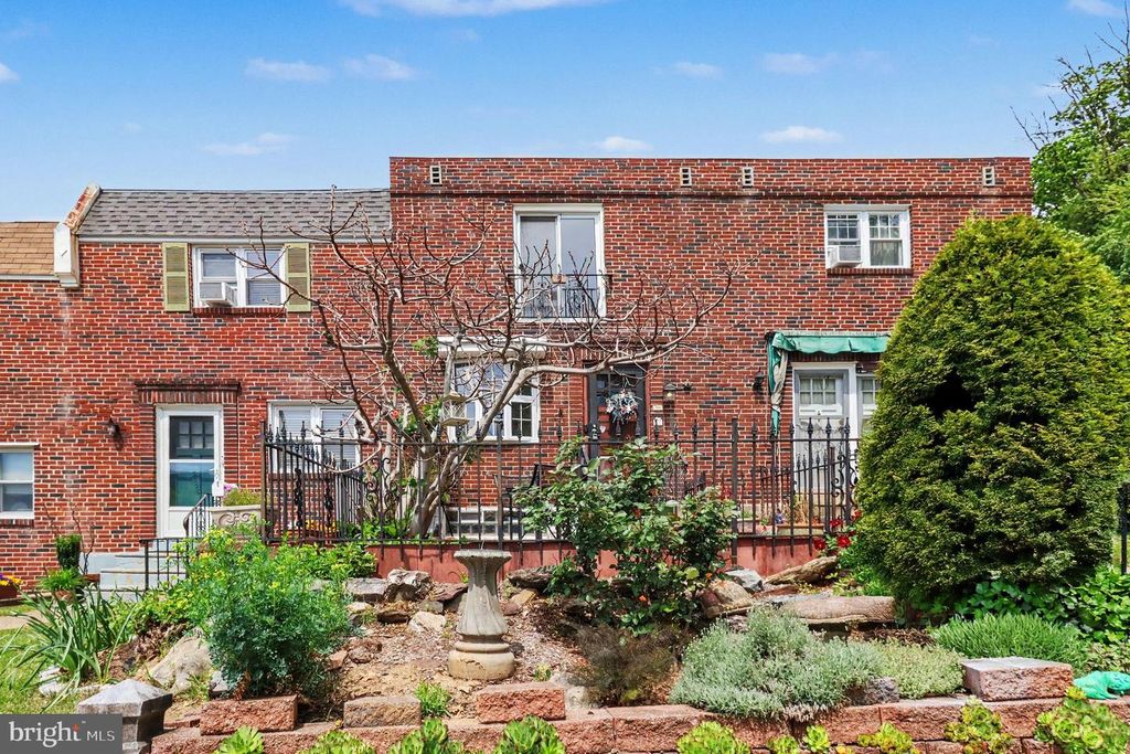 3603 WINONA ST, PHILADELPHIA, PA 19129 — photo 2