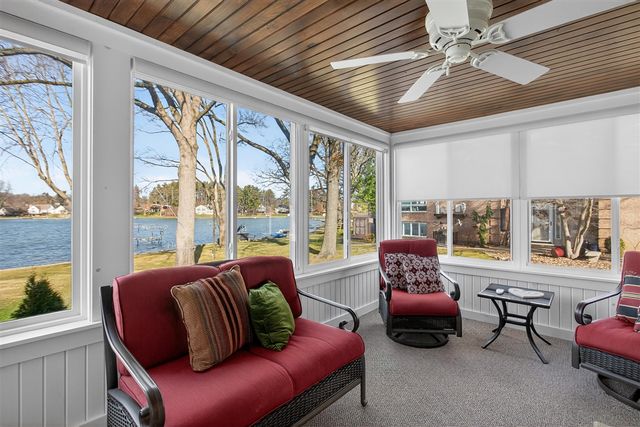 242 Steves Scenic Drive, Horton, MI 49246