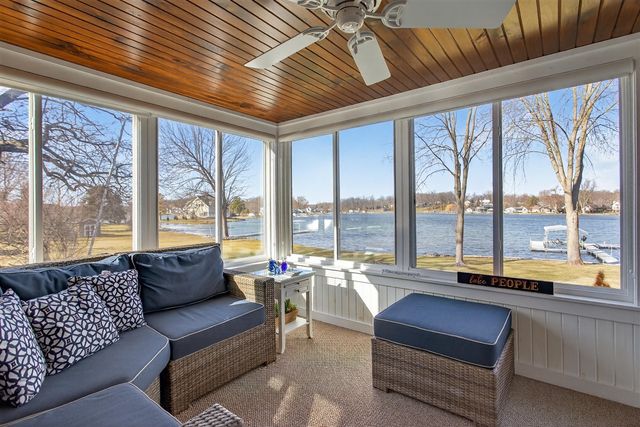 242 Steves Scenic Drive, Horton, MI 49246