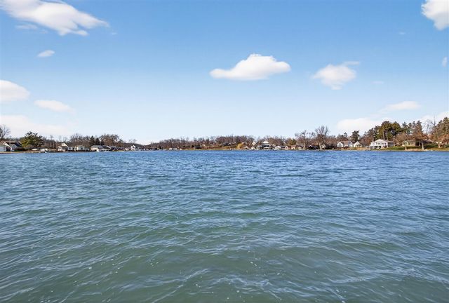 242 Steves Scenic Drive, Horton, MI 49246