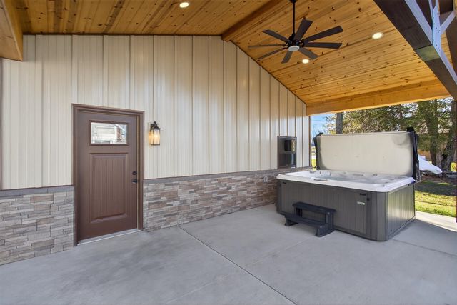 242 Steves Scenic Drive, Horton, MI 49246