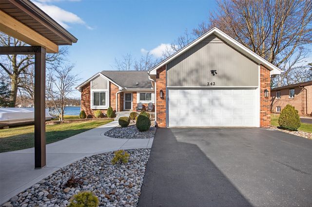 242 Steves Scenic Drive, Horton, MI 49246