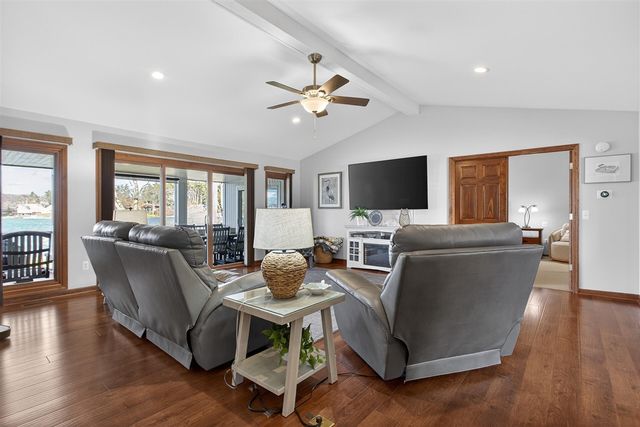 242 Steves Scenic Drive, Horton, MI 49246