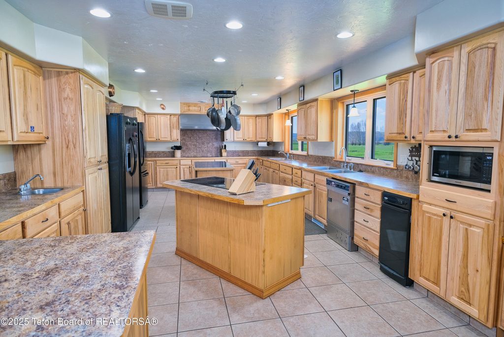 36 TRUMPETER Lane, Swan Valley, ID 83449 photo 12