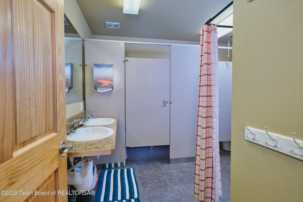 36 TRUMPETER Lane, Swan Valley, ID 83449 photo 34