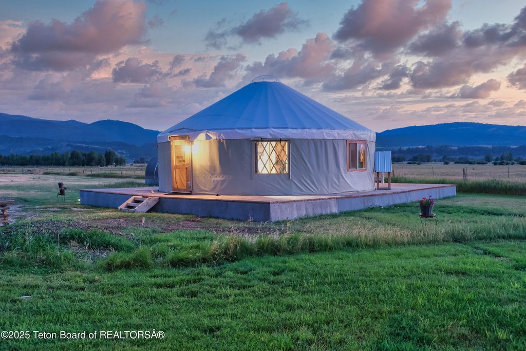 36 TRUMPETER Lane, Swan Valley, ID 83449 photo 39