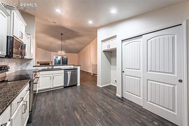 7128 Mustang Rim Drive, Colorado Springs, CO 80923