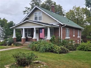 911 E Peoria Street, Paola, KS 66071