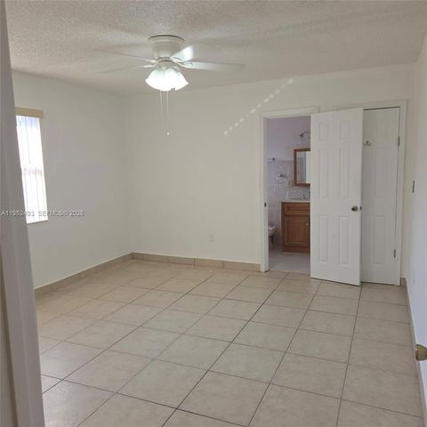 7056 SW 22nd St, Miami, FL 33155