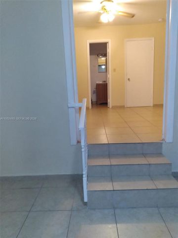 7056 SW 22nd St, Miami, FL 33155