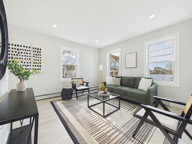 5 Weaver St, New Bedford, MA 02740