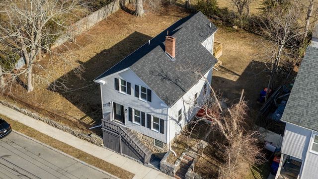 5 Weaver St, New Bedford, MA 02740