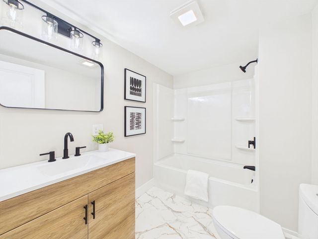 5 Weaver St, New Bedford, MA 02740