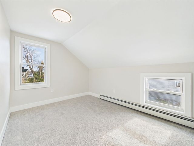 5 Weaver St, New Bedford, MA 02740