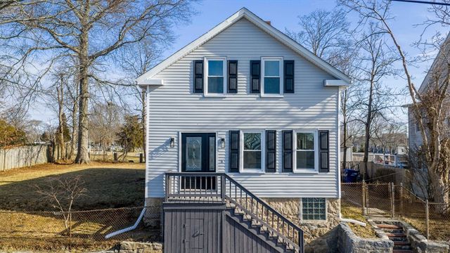 5 Weaver St, New Bedford, MA 02740