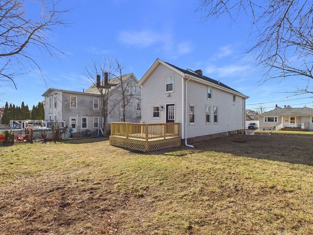 5 Weaver St, New Bedford, MA 02740