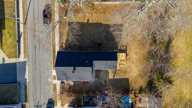 5 Weaver St, New Bedford, MA 02740