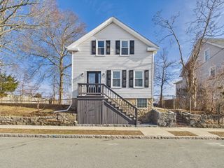5 Weaver St, New Bedford, MA 02740