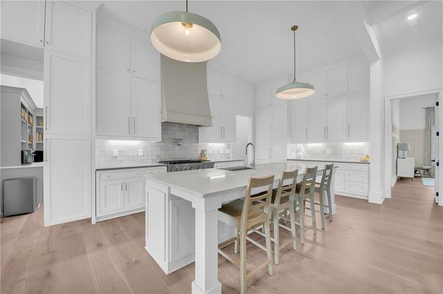 7134 Bluebird Cove, Gainesville, GA 30506