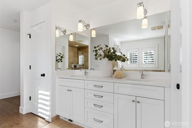 1204 6th Street W, Kirkland, WA 98033