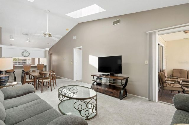 12239 SUN VISTA CT E COURT E, Treasure Island, FL 33706