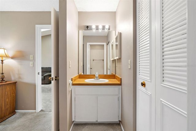 12239 SUN VISTA CT E COURT E, Treasure Island, FL 33706