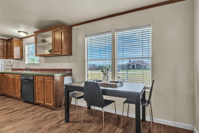 11625 Creekview Road, Crowley, TX 76036