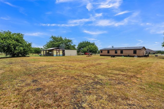 11625 Creekview Road, Crowley, TX 76036