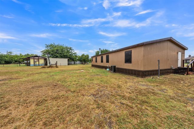 11625 Creekview Road, Crowley, TX 76036