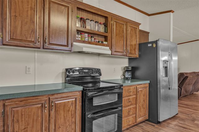 11625 Creekview Road, Crowley, TX 76036