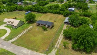 11625 Creekview Road, Crowley, TX 76036