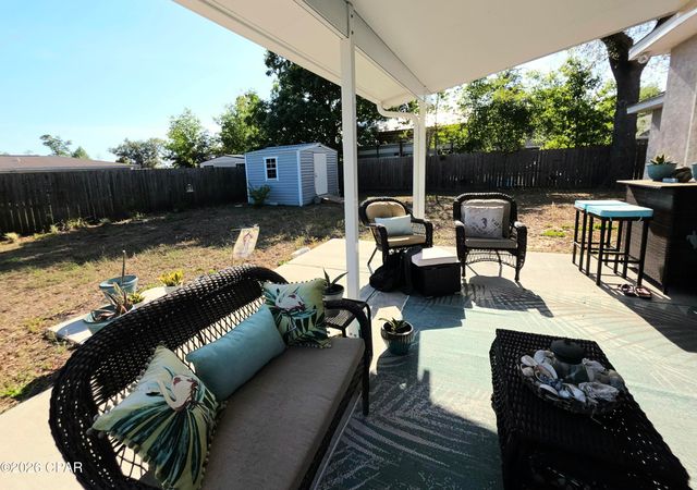 6114 Lake Drive, Panama City, FL 32404