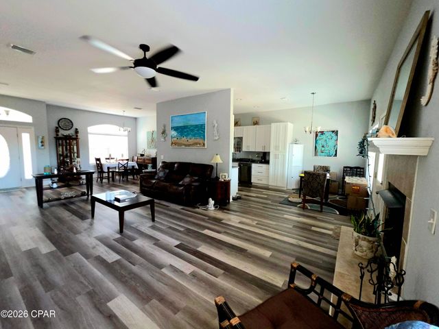 6114 Lake Drive, Panama City, FL 32404