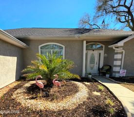 6114 Lake Drive, Panama City, FL 32404
