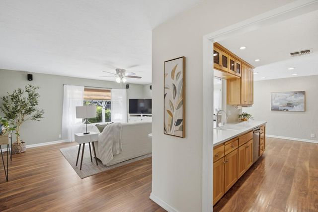 1836 Venus Dr, Sacramento, CA 95864
