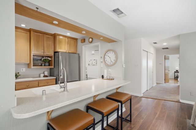 1836 Venus Dr, Sacramento, CA 95864