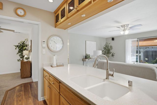 1836 Venus Dr, Sacramento, CA 95864