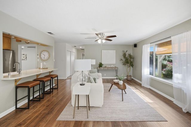 1836 Venus Dr, Sacramento, CA 95864