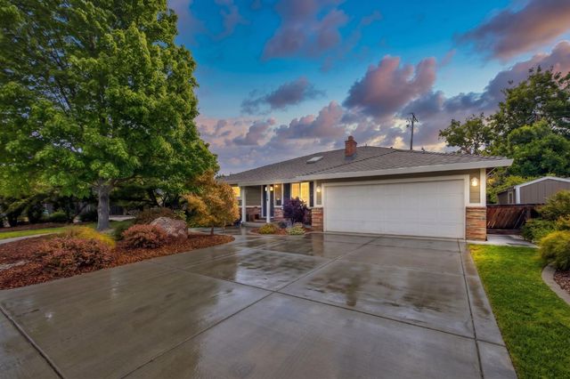 1836 Venus Dr, Sacramento, CA 95864