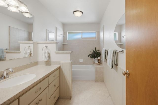 1836 Venus Dr, Sacramento, CA 95864